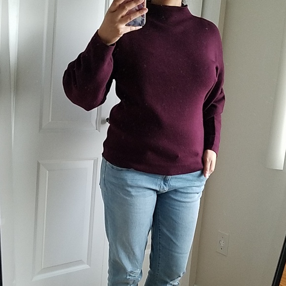 H&M Turtleneck Sweater - Picture 1 of 3